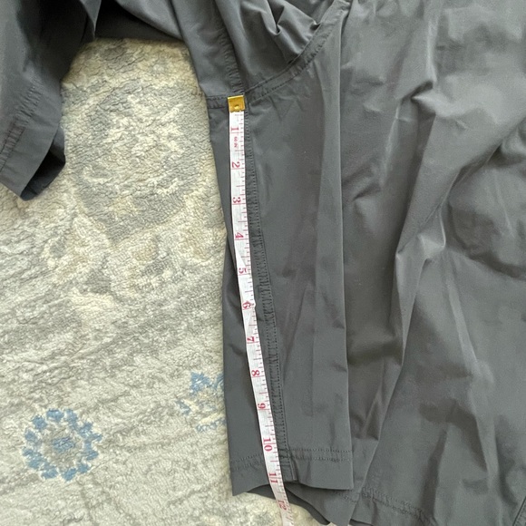 Lululemon Shorts 11" - Picture 5 of 7